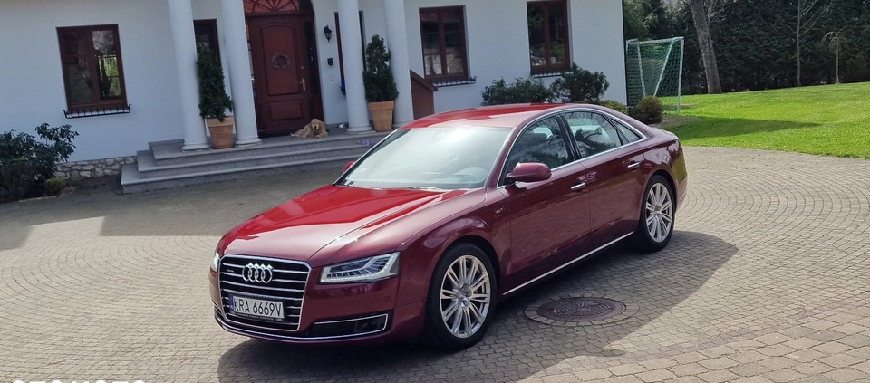 Audi A8 cena 179000 przebieg: 134702, rok produkcji 2016 z Puławy małe 529